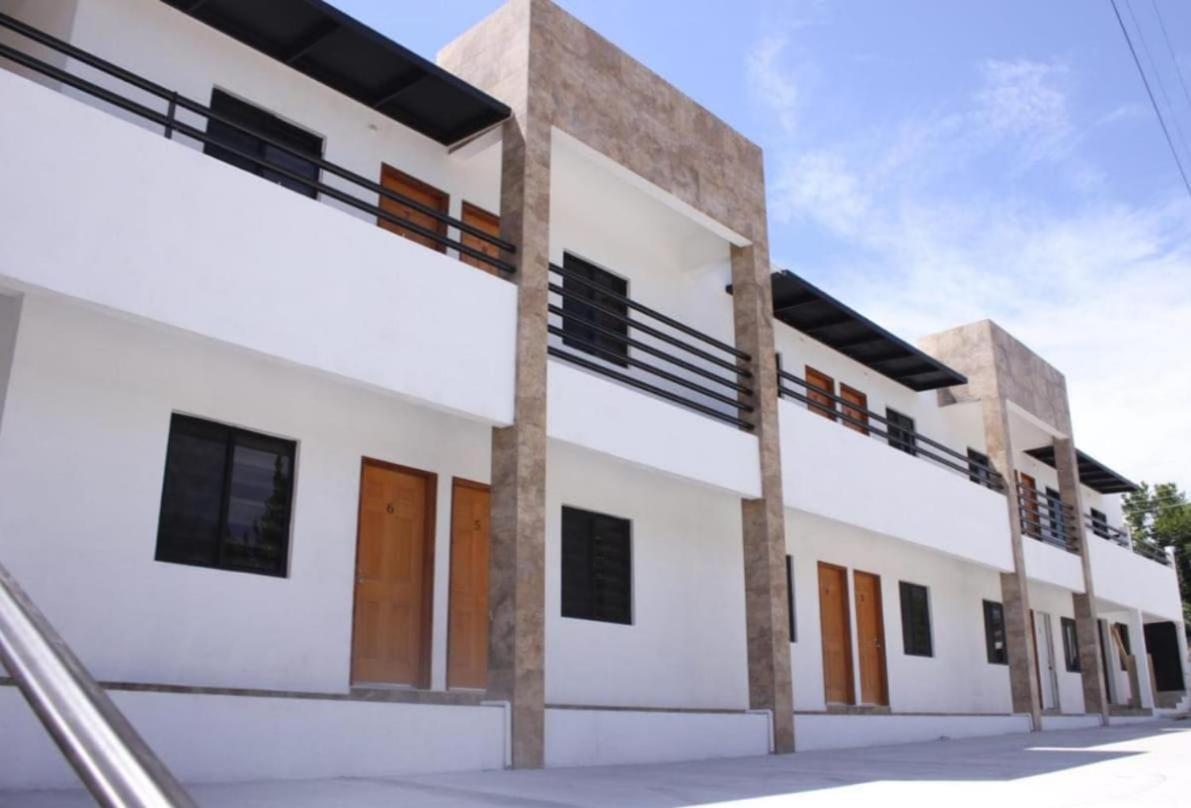 Cmg Suites Ciudad Acuña 外观 照片